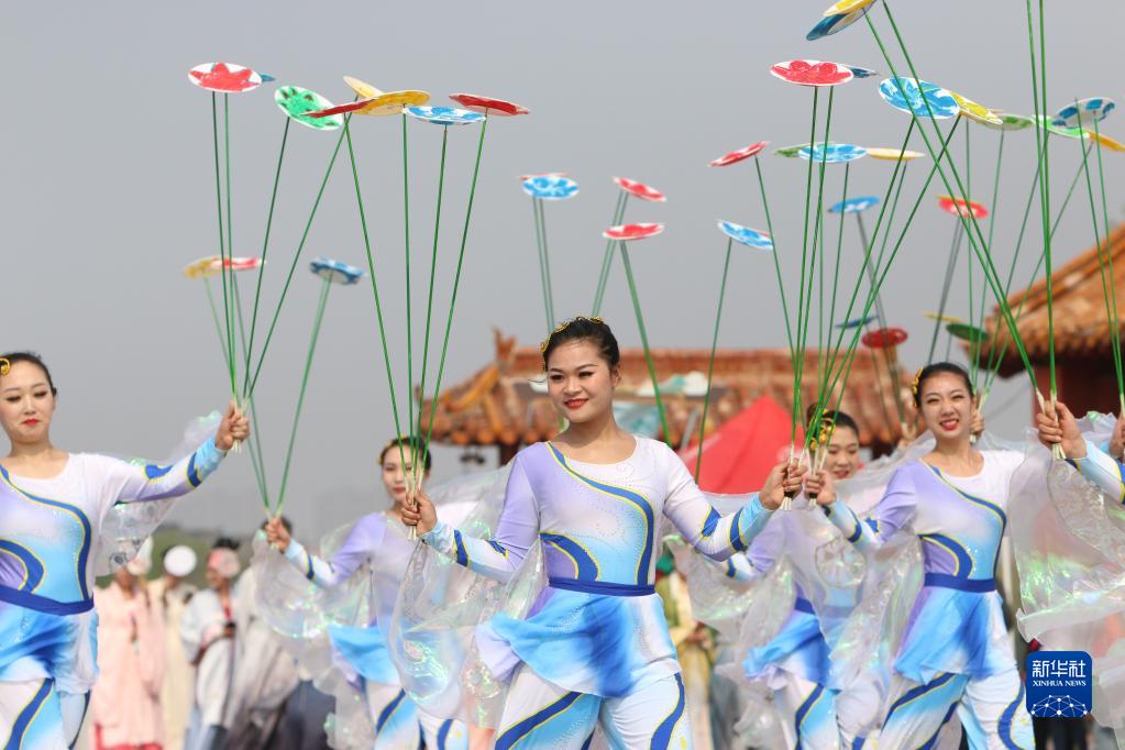 Kaifeng Anjur Perarakan Bertema Dinasti Song Menjelang Qingming