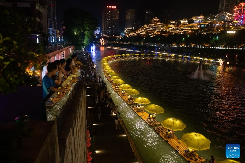 Hubei Dorong Ekonomi Malam di Xuan'en