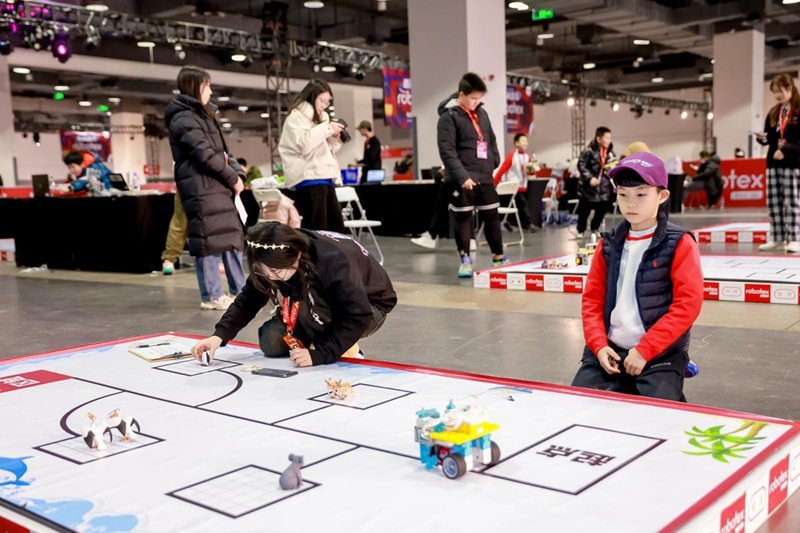 Festival Asia Robotex ke-23, iaitu pertandingan dan karnival robotik tahunan yang berasal dari Estonia, berlangsung pada 27 dan 28 Januari di Shanghai. (foto/China Daily)