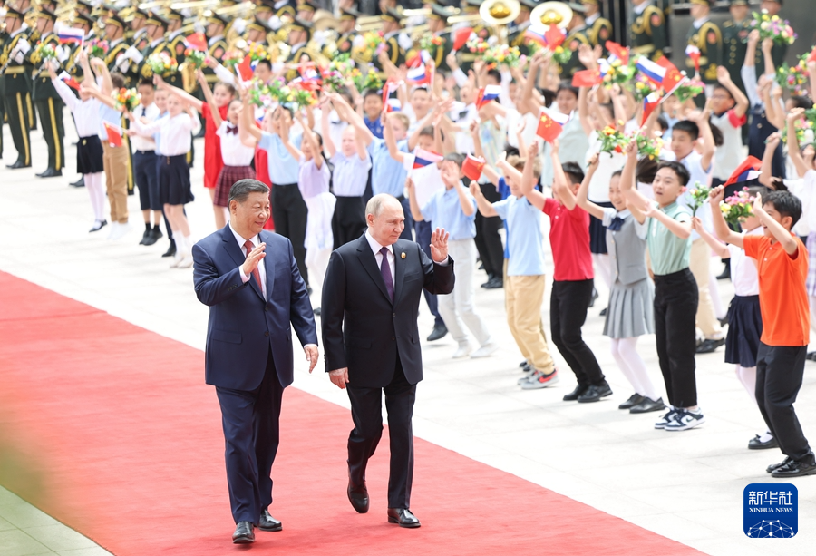 Xi, Putin Bertemu Wartawan