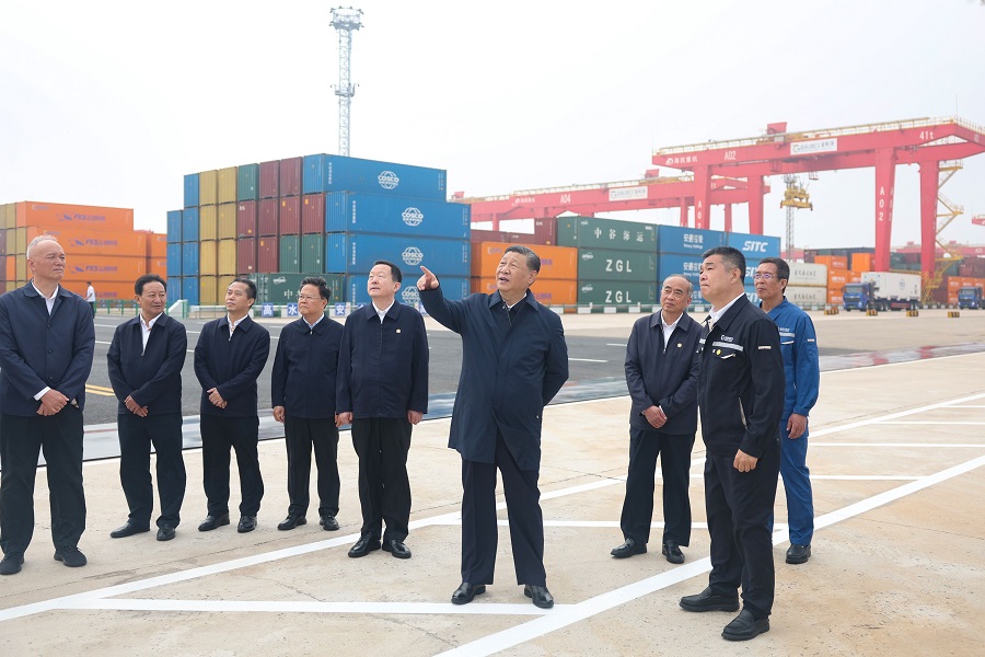 Xi Buat Tinjauan di Bandar Rizhao