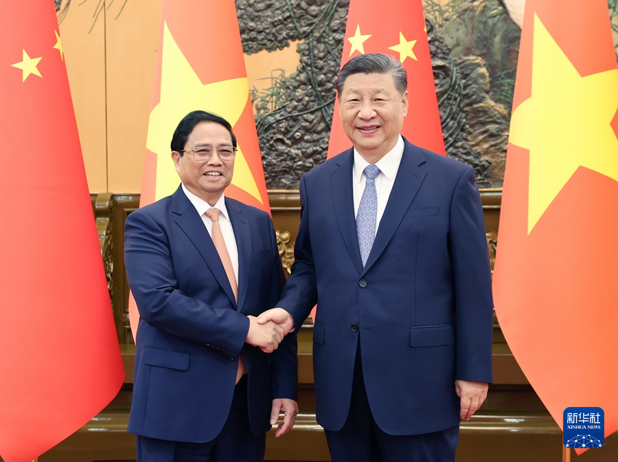 Xi Bertemu PM Vietnam